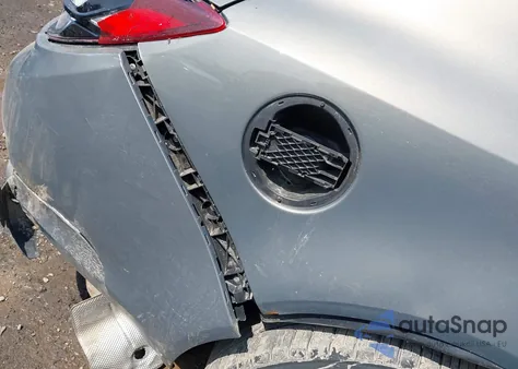 2017 Buick Regal Turbo Sport Touring z USA, uszkodzony, nr VIN 2G4GL5EX3H9142137